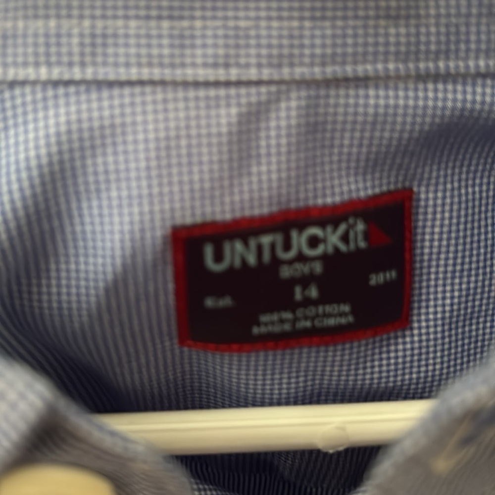 Untuckit Collar Dress Shirt - Picture 2 of 5